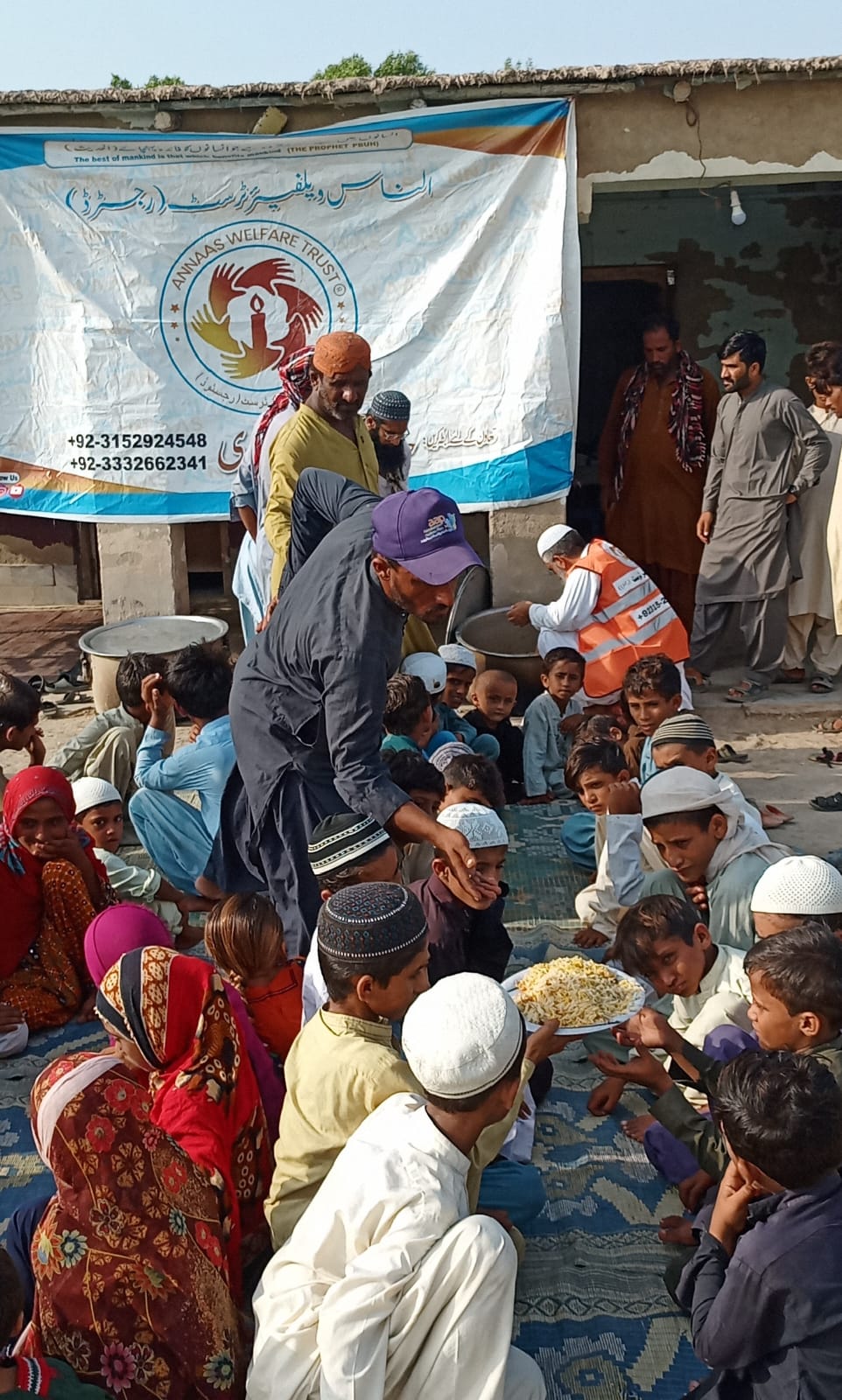 Community meal served to children by Annaas Welfare Trust volunteers
